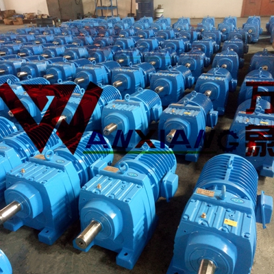 R87斜齿减速器